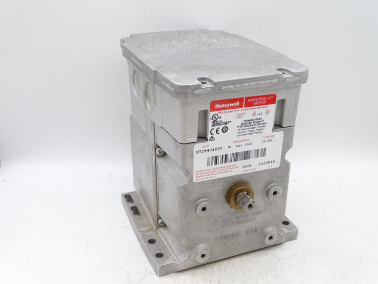 HONEYWELL M7284C-1000 ACTUATOR MOTOR 120V 50/60HZ 2POSITION 90STROKE HONEYWELL M7284C-1000 ACTUATOR MOTOR 120V 50/60HZ 2POSITION 90STROKE