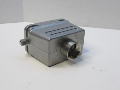 AMPHENOL C146-10G010-600-1 TOP ENTRY HOOD, ALUMINIUM ALLOY; SERIES:-; ACCESSORY TYPE:TOP ENTRY CONNECTOR HOOD; FOR USE WITH:C146 RECTANGULAR CONNECTORS; CABLE EXIT ANGLE:180ВЄ; C