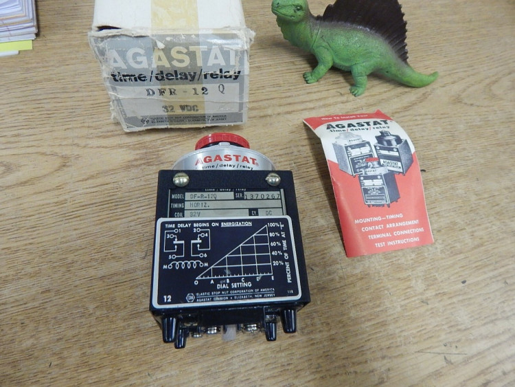 AGASTAT DD-Y-12-QT TIME DELAY RELAY 32VDC COIL ON-DELAY