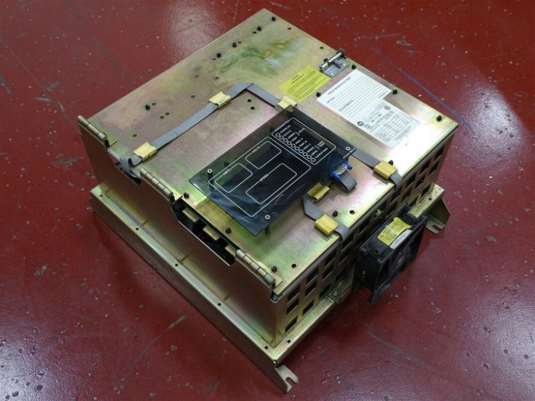 ALLEN BRADLEY 1334-BOB-T DRIVE 3HP 460VAC ALLEN BRADLEY 1334-BOB-T DRIVE 3HP 460VAC