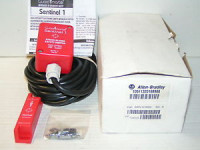 ALLEN BRADLEY 440N-N15023 SAFETY INTERLOCK SENTINEL 24VAC/DC 250V 2A MAX