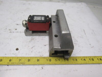 ALLEN BRADLEY 802F-E60M10-S7 KEY INTERLOCK SAFETY SWITCH 10AMP 300VAC
