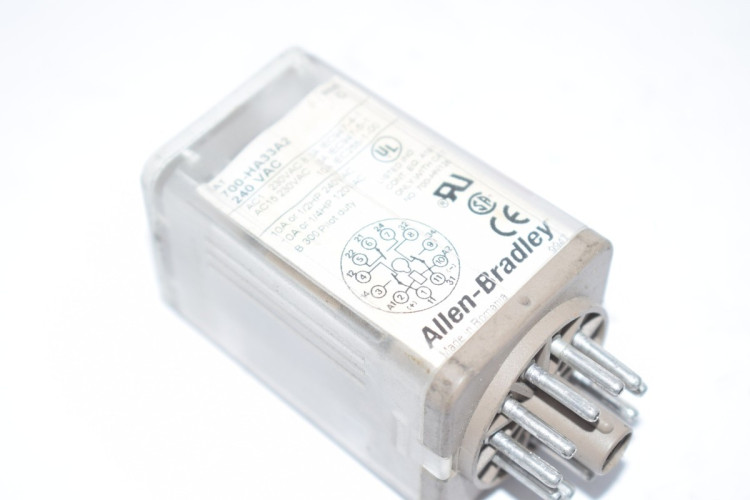ALLEN BRADLEY 700-HA33A2 GENERAL PURPOSE RELAY, 10A CONTACT, 3-POLE DOUBLE THROW, 240V 50/60HZ, NO MANUAL OPERATOR, NO PILOT LIGHT, SINGLE PACK ALLEN BRADLEY 700-HA33A2 GENERAL PURPOSE RELAY, 10A CONTACT, 3-POLE DOUBLE THROW, 240V 50/60HZ, NO MANUAL OPERATOR, NO PILOT LIGHT, SINGLE PACK
