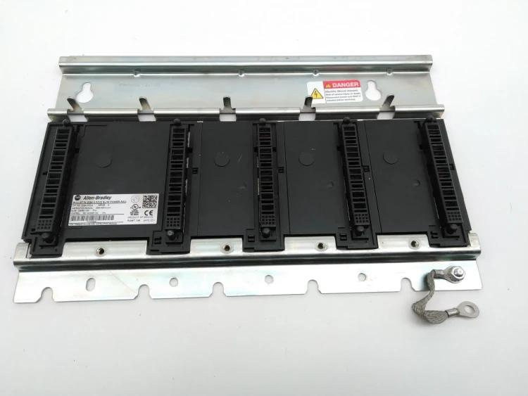 ALLEN BRADLEY 2094-PR4 POWER RAIL KINETIX 6000 230VAC OR 460VDC 4AXIS ALLEN BRADLEY 2094-PR4 POWER RAIL KINETIX 6000 230VAC OR 460VDC 4AXIS