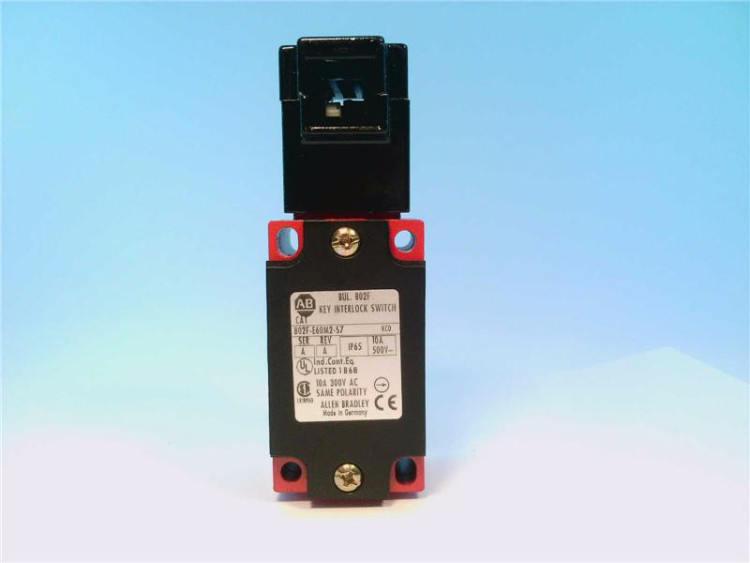 ALLEN BRADLEY 802F-E60MS2-S7 SAFETY INTERLOCK SWITCH 10AMP 300VAC