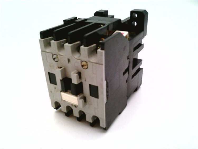 ALLEN BRADLEY 100-NX66D CONTACTOR 24AMP 600VAC MAX
