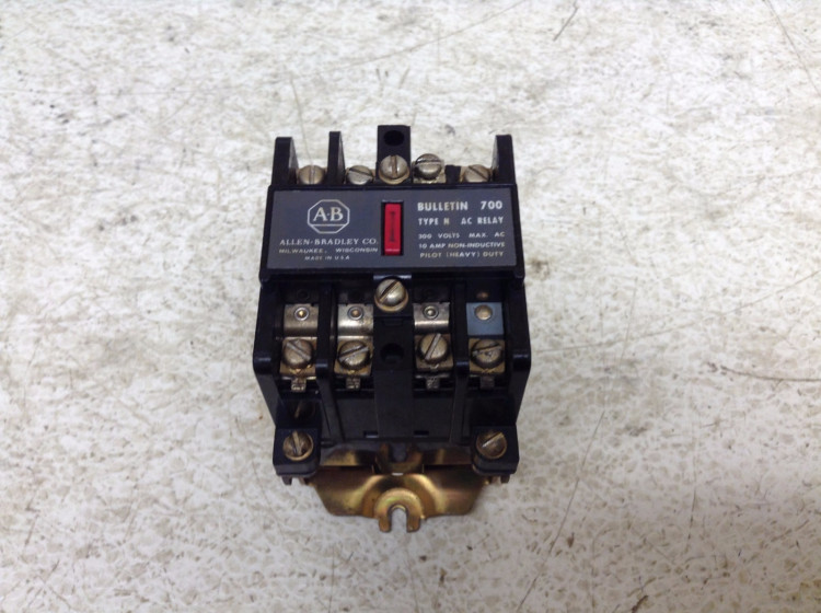 ALLEN BRADLEY 700-N200A11 RELAY,INDUSTRIAL 300V AC MAX 10 AMP MAX ALLEN BRADLEY 700-N200A11 RELAY,INDUSTRIAL 300V AC MAX 10 AMP MAX