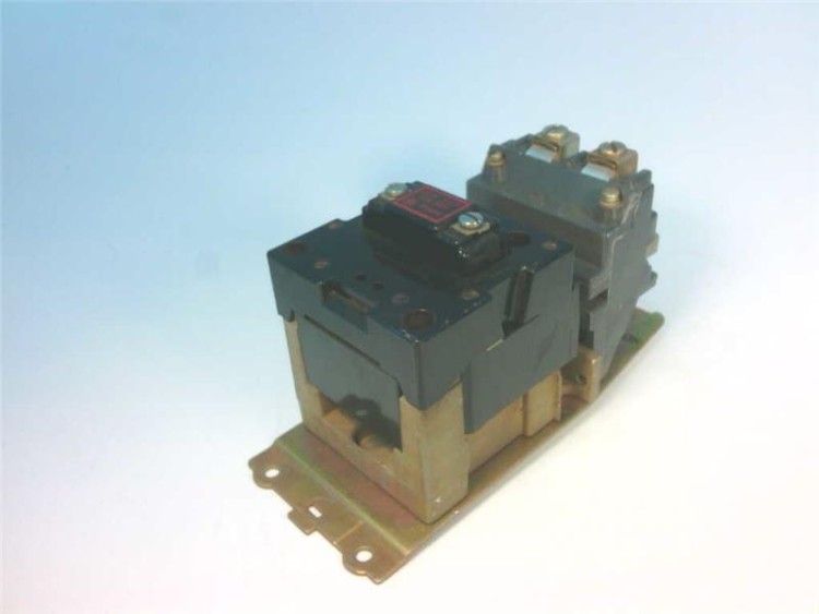 ALLEN BRADLEY 702-BOD-91 CONTACTOR 27AMP 2POLE NEMA1 ALLEN BRADLEY 702-BOD-91 CONTACTOR 27AMP 2POLE NEMA1