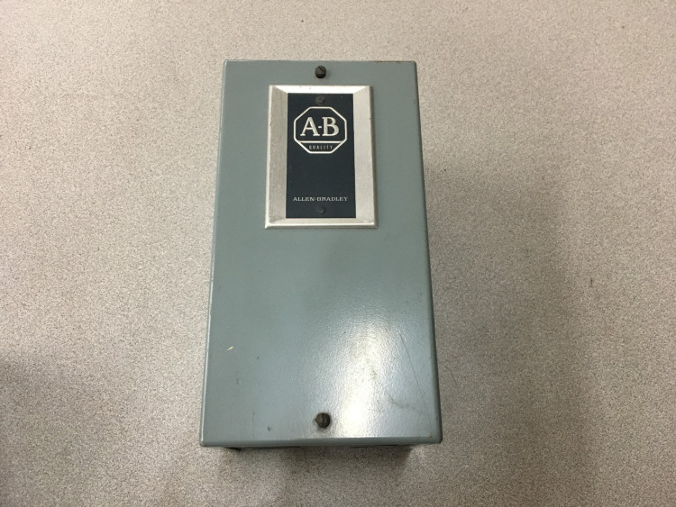 ALLEN BRADLEY 700N221A1 RELAY,INDUSTRIAL 300V AC MAX 10 AMP MAX ALLEN BRADLEY 700N221A1 RELAY,INDUSTRIAL 300V AC MAX 10 AMP MAX