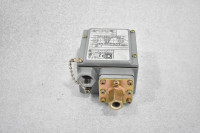 GROUPE SCHNEIDER 9012-HDW-5  PRESSURE SWITCH 0.5-10BAR 10AMP 500VAC