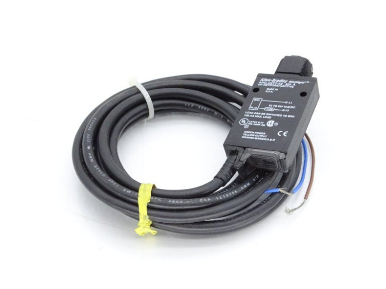 ALLEN BRADLEY 42KL-U2TC-A2 PHOTOELECTRIC SENSORS, MINISIGHT COMPACT RECTANGULAR, RETRO REFLECTIVE, MOSFET OUTPUT, SENSING RANGE 5 M, 21.6 - 250 VAC/DC, MOSFET 2 WIRE, CABLE 2 M ALLEN BRADLEY 42KL-U2TC-A2 PHOTOELECTRIC SENSORS, MINISIGHT COMPACT RECTANGULAR, RETRO REFLECTIVE, MOSFET OUTPUT, SENSING RANGE 5 M, 21.6 - 250 VAC/DC, MOSFET 2 WIRE, CABLE 2 M