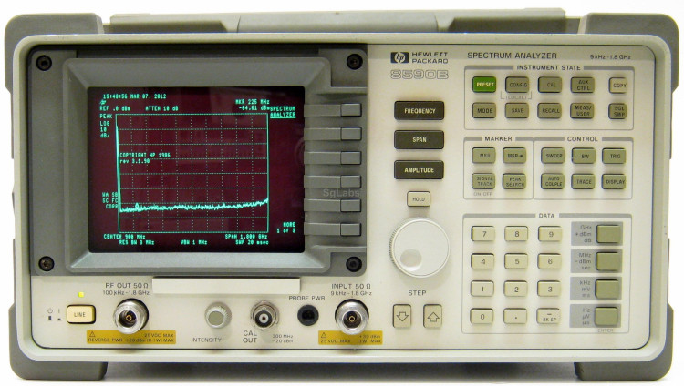 AGILENT 8590B ANALYZER