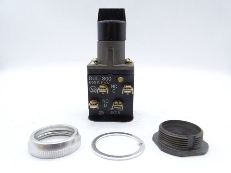 ALLEN BRADLEY 800H-JK2A SWITCH,SELECTOR 600V AC MAX 10 AMP MAX ALLEN BRADLEY 800H-JK2A SWITCH,SELECTOR 600V AC MAX 10 AMP MAX