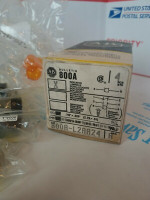 ALLEN BRADLEY 800A-L2AA24C PILOT LIGHT, STAB TYPE TERMINATION, EXTENDED HEAD, ROUND BEZEL, AMBER, INCANDESCENT, 24V AC/DC, FACTORY ASSEMBLY