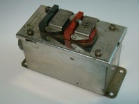 ALLEN BRADLEY 800H-2HA4 PUSHBUTTON STATION 2HOLE 30.5MM 600VAC 10AMP