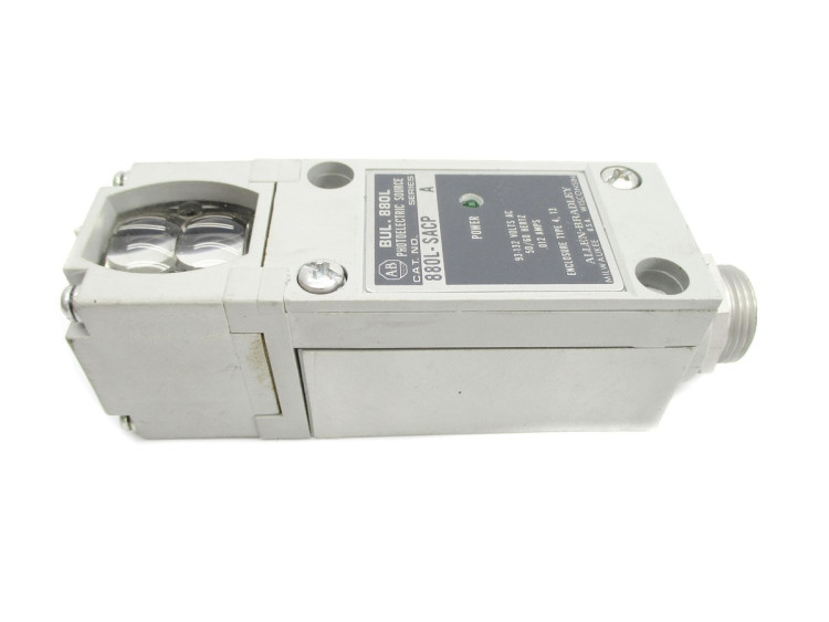 ALLEN BRADLEY 880L-SACP PHOTOELECTRIC AC