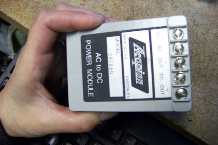 ACOPIAN 24EB60 POWER SUPPLY .6AMP 24V