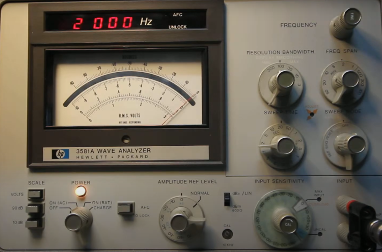 AGILENT 3581A ANALYZER AGILENT 3581A ANALYZER