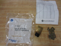ALLEN BRADLEY 1494F-L3 TYPE 12 DOOR HARDWARE KIT, SIDE
