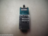 ALLEN BRADLEY BUL802M LIMIT SWITCH 600VAC 10AMP MAX