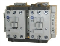 ALLEN BRADLEY 104-C37ZJ22 CONTACTOR REVERSING 3MAIN POLES 2NO/2NC 24VDC