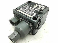 ALLEN BRADLEY 700-NX116 RELAY,INDUSTRIAL 600V AC MAX 10 AMP MAX