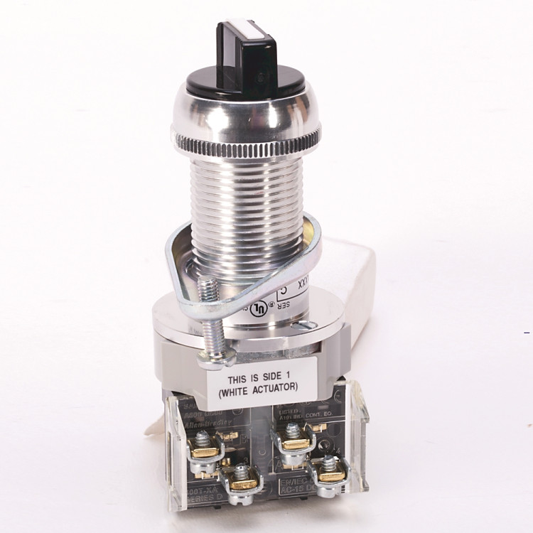 ALLEN BRADLEY 800H-JP91KB7-AXXX HAZARDOUS LOCATION TYPE 7 9 3 POS. SEL. SWITCH-NON-ILLUM., STANDARD BARREL LENGTH, WHITE (KNOB) / GRAY (METAL WING), STD. KNOB SPRING RTN FR/ BOTH ALLEN BRADLEY 800H-JP91KB7-AXXX HAZARDOUS LOCATION TYPE 7 9 3 POS. SEL. SWITCH-NON-ILLUM., STANDARD BARREL LENGTH, WHITE (KNOB) / GRAY (METAL WING), STD. KNOB SPRING RTN FR/ BOTH