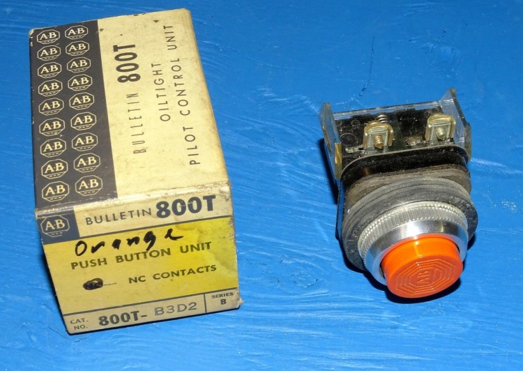 ALLEN BRADLEY 800T-B3D2 PUSHBUTTON ORANGE EXTENDED HEAD W/1NC CONTACT