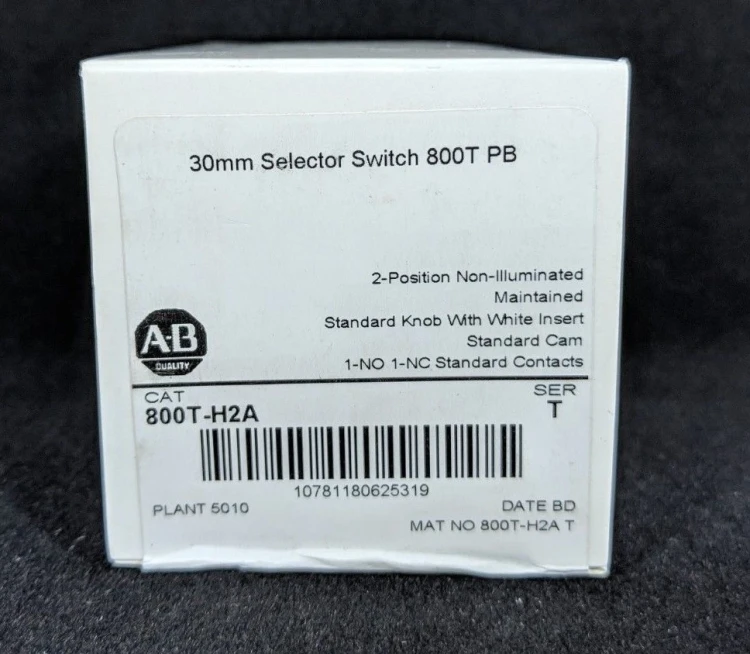 ALLEN BRADLEY 800H-QRA10A 30.5MM TYPE 4/4X/13 MOM. CONTACT PB-ILLUM., AMBER ALLEN BRADLEY 800H-QRA10A 30.5MM TYPE 4/4X/13 MOM. CONTACT PB-ILLUM., AMBER