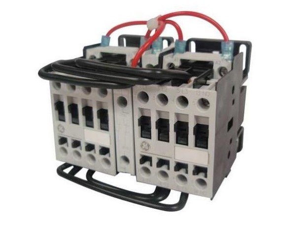 ALLEN BRADLEY 815-EOV16 OVERLOAD RELAY 600VAC SIZE4 NEMA OPEN 3RELAYS ALLEN BRADLEY 815-EOV16 OVERLOAD RELAY 600VAC SIZE4 NEMA OPEN 3RELAYS